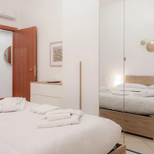 ampio-appartamento-comodo-per-5.it-lombardy.com/